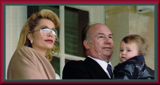 Mowlana Hazar Imam and Begum Inaara with
Prince Aly Muhammad, June 2001