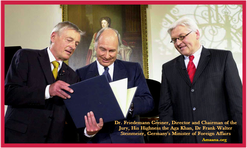  Dr. Friedemann Greiner, Director and Chairman of the Jury, His Highness the Aga Khan, Dr Frank-Walter Steinmeier, Germany's Minister of Foreign Affairs